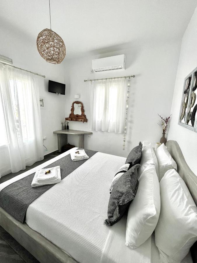 Alonistra Oia Apartment Foinikia (Santorini)