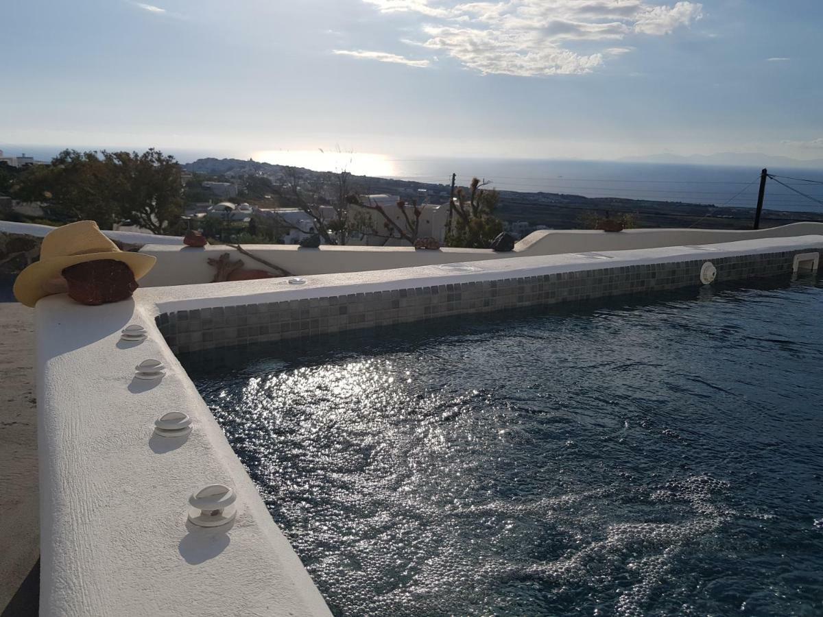 Alonistra Oia Foinikia (Santorini)