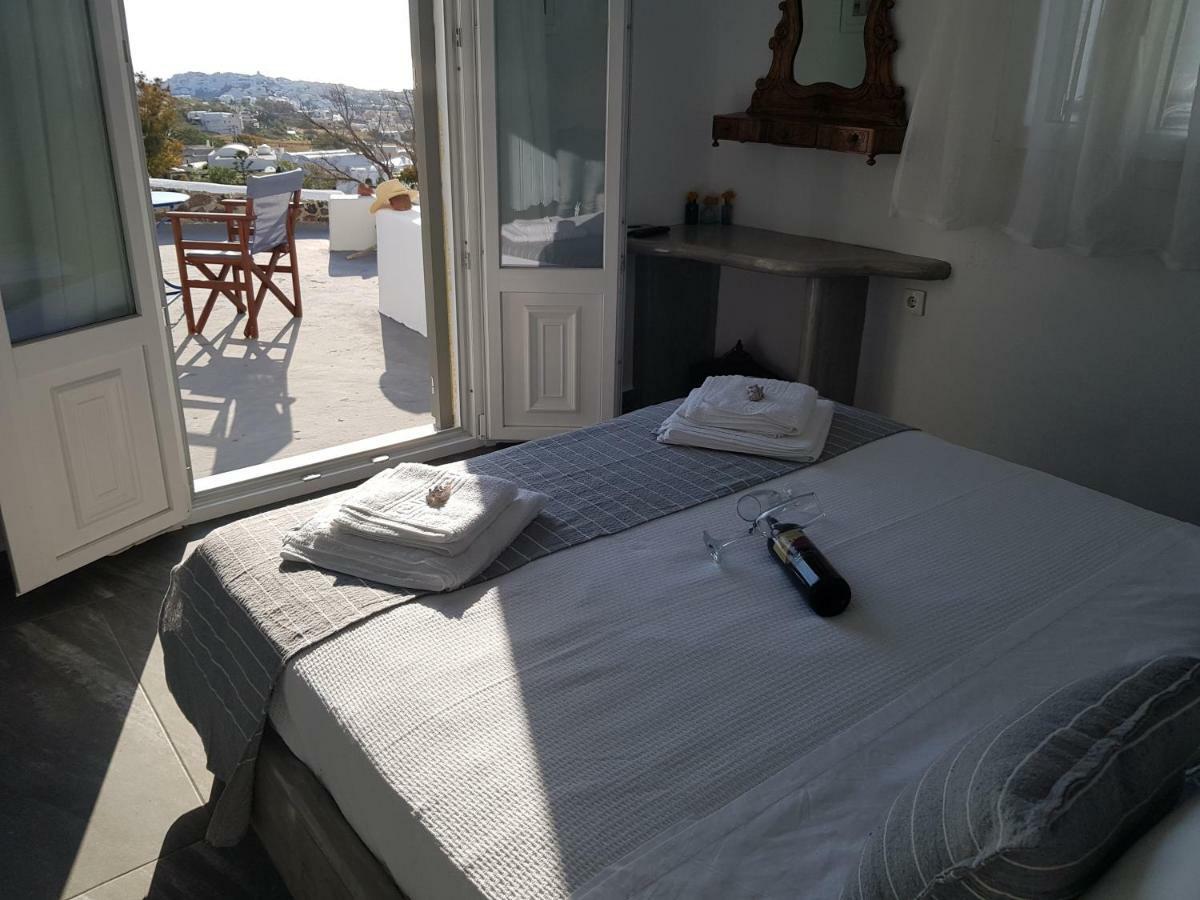 Alonistra Oia * Foinikia (Santorini)